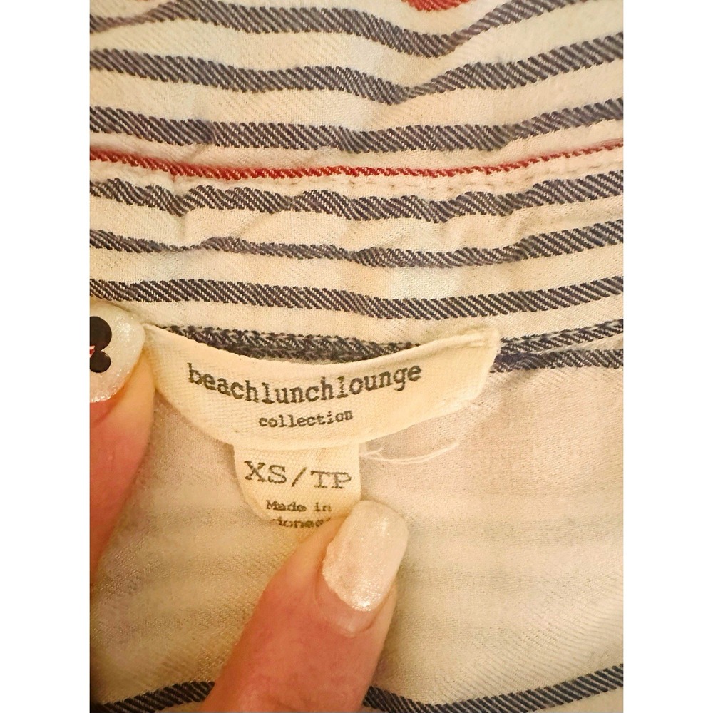 beachlunchlounge Woman's XS Striped Long Sleeve Button-Up Point Collar Shirt